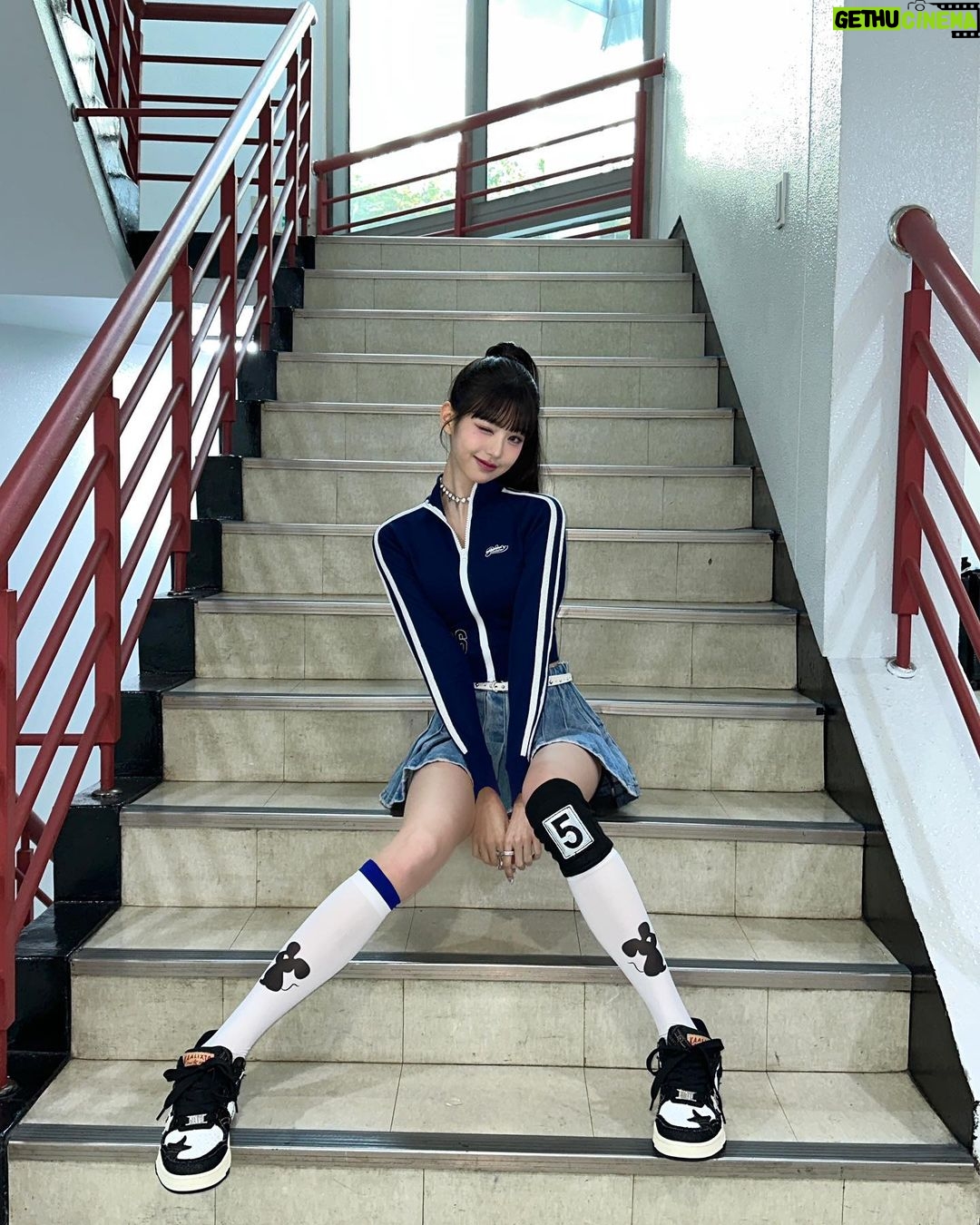 Jang Won-young Instagram - Say goodbye to my Baddie🧸🎀✨