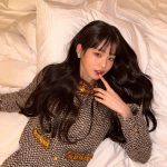 Jang Won-young Instagram - Attending the MiuMiu Show with my new bang🖤Loved all the looks, the walks and PARIS as always🐈‍⬛💋Thanks for the great time, Bravo @miumiu🤍 #MiuMiuSS24 #MiuMiu