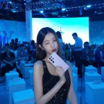 Jang Won-young Instagram - The most innovative moment, without a doubt🖤#SamsungUnpacked Literally everything was amazing #Galaxyzflip5 ‘s new flex window and multi-tasking..Can't wait for my new one! I'm full of love for @Samsungmobile right now🤍