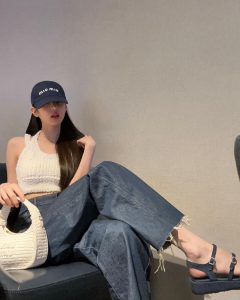 Jang Won-young Instagram - Te quiero, España🤍