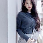 Jang Won-young Instagram - @miumiu @harpersbazaarkorea 🖤