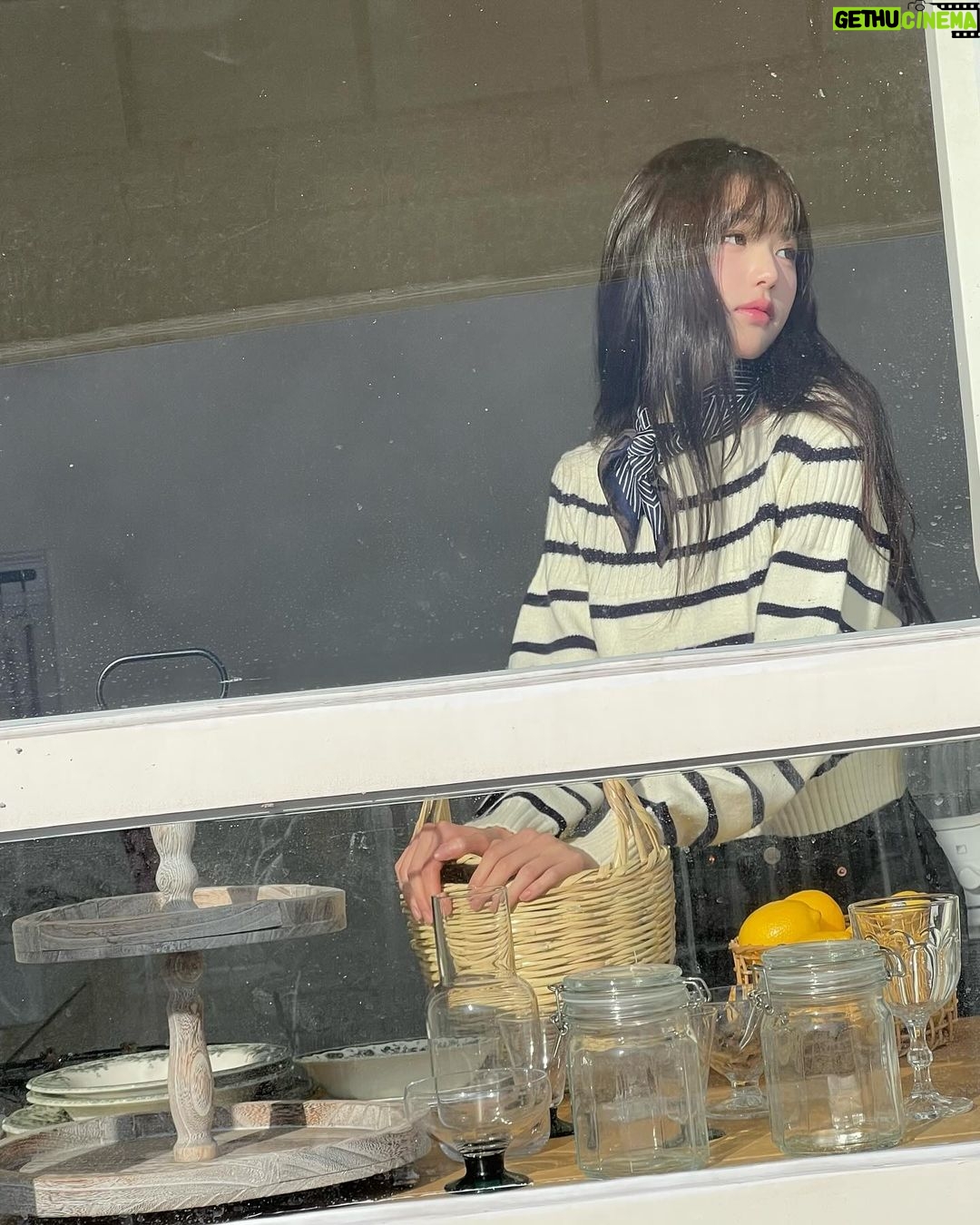 Jang Won-young Instagram - Welcome my sweet @rolarola.official π·π§Έππ€β¨