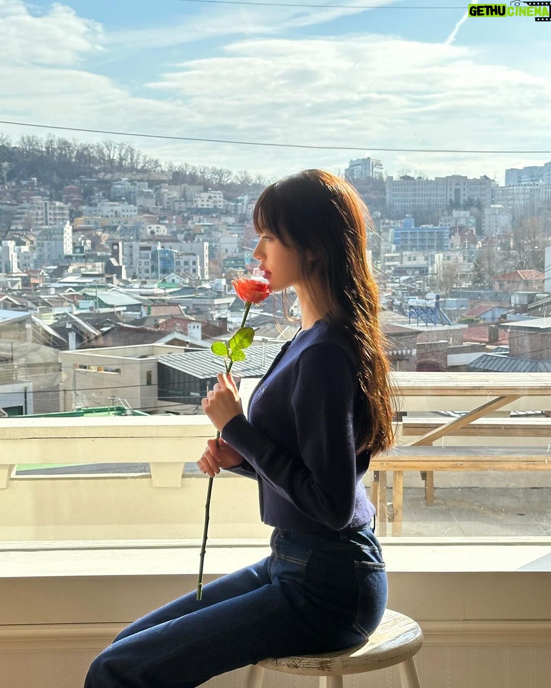 Jang Won-young Instagram - Welcome my sweet @rolarola.official π·π§Έππ€β¨