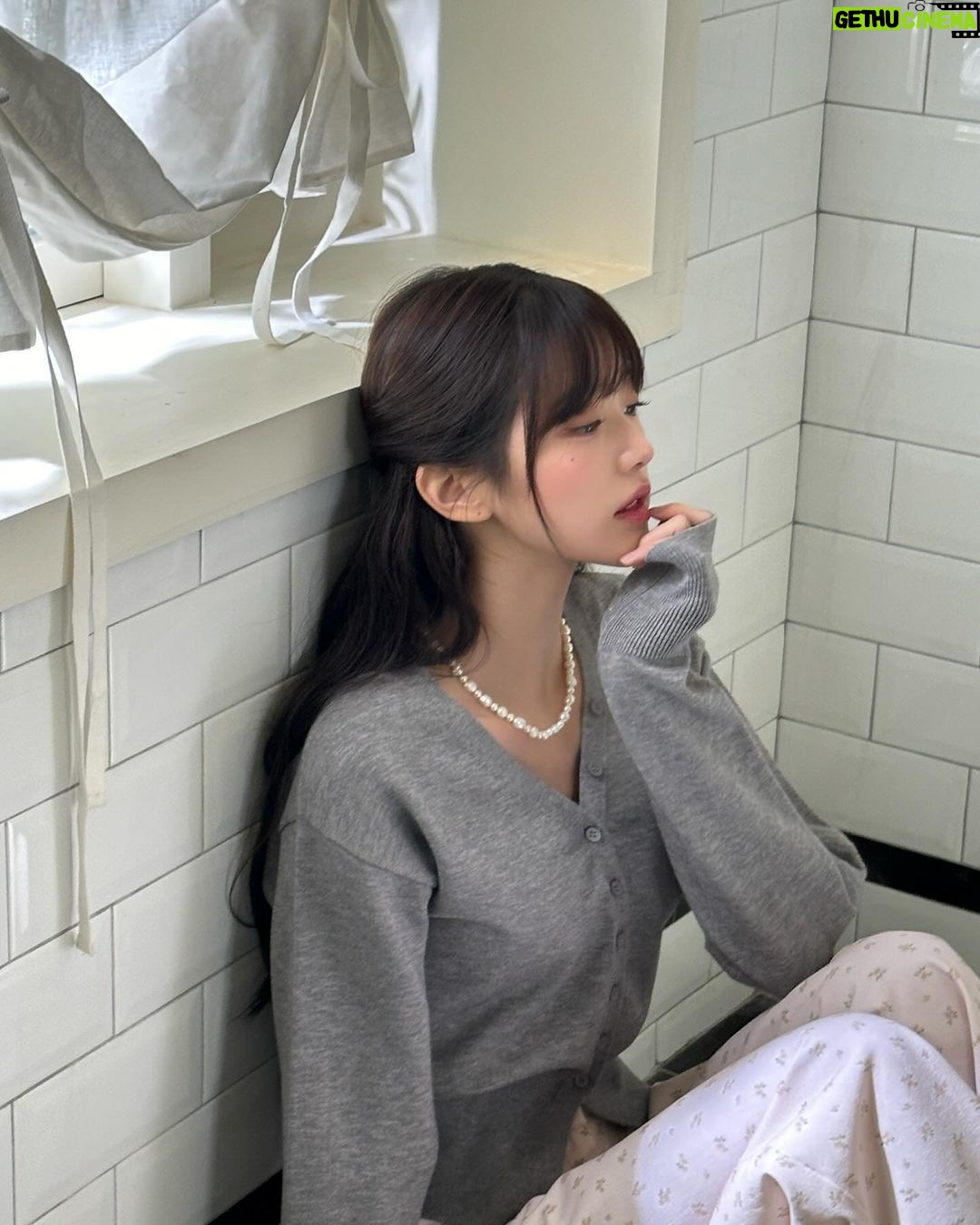 Jang Won-young Instagram - Welcome my sweet @rolarola.official π·π§Έππ€β¨