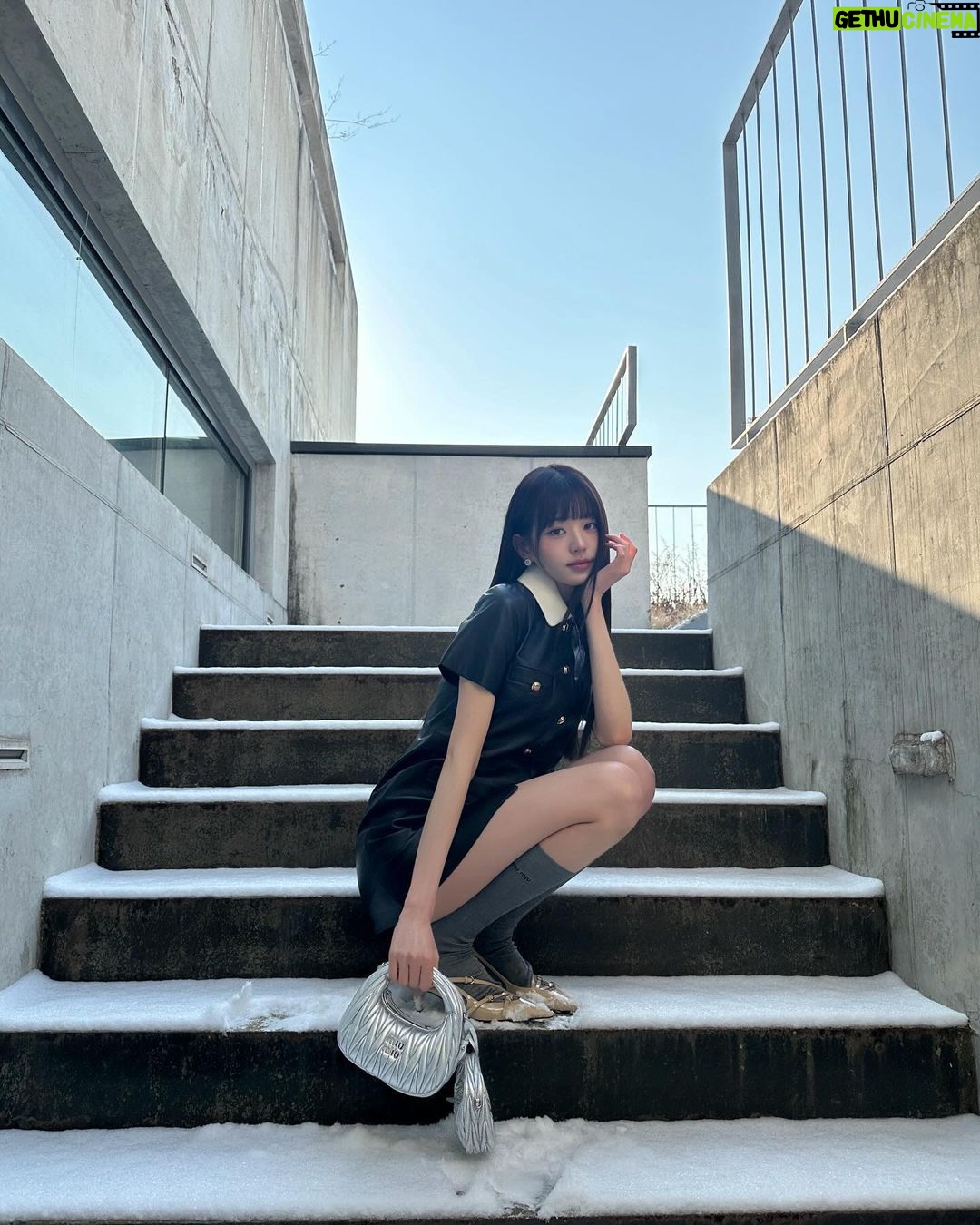 Jang Won-young Instagram - The last day of the year with @miumiu🤍✨✨ #MiuMiuHoliday