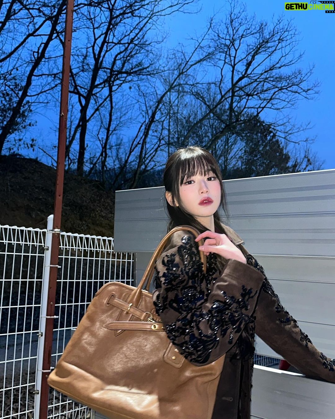 Jang Won-young Instagram - 🤎#MiuMiu #MiuMiuSS24
