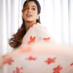 Janhvi Kapoor Instagram - 🌹