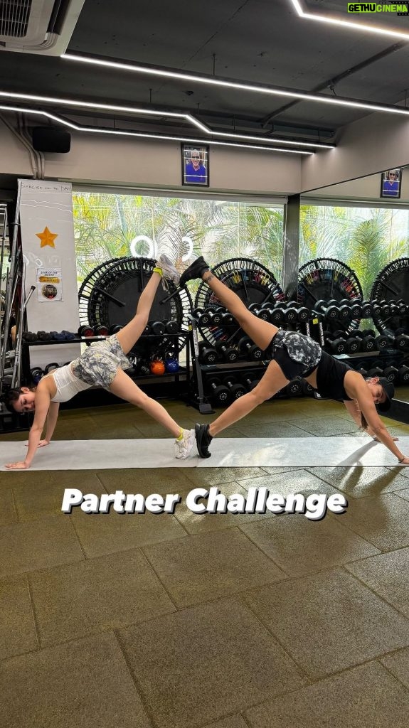 Jannat Zubair Rahmani Instagram - Double the Trouble, Double the FUN! #PartnerGoals #ChallengeTime Do each exercise for 45 secs with a 15 secs active break. Repeat for 1-3 rounds and don’t forget to have fun 😉 1. Lateral Squat Jump 2. ⁠Partner Dead Bug 3. ⁠Reverse Lunge to Kick 4. ⁠Plank to Single Leg Pike #yasminkarachiwala #jannatzubair #doubletrouble #befitbecauseyoudeserveit #yasminfitnessmatra #partnerworkout #sweattogether #health #fitness #workout