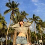Jannine Parawie Weigel Instagram - หมา 4 ตัวมองหน้ากัน🐶 Bangsaen | บางแสน