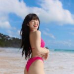 Jannine Parawie Weigel Instagram – Hula hula🥥🌺🐚
📷: @aon_image_maker Banana Beach, Phuket