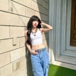 Jannine Parawie Weigel Instagram – Shawty f w me cause she know i’m popular🔂