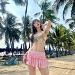 Jannine Parawie Weigel Instagram - ก็ไม่รู้…🦋🌸 Bangsaen | บางแสน