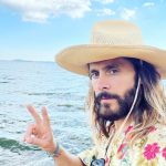 Jared Leto Instagram - Life is beautiful 🖤🌊🧗🏻 Do you want to hear us play this on tour? What other songs do you want to hear?