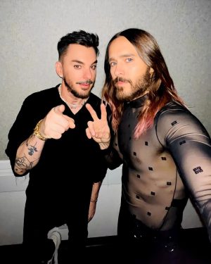 Jared Leto Instagram - Question: DOES ANYONE WANT TO COME ON STAGE WITH THIRTY SECONDS TO MARS??? 🤓🕺🏻🚀
@30secondstomars @shannonleto 

Thanks so much for ‘23!!!

Can’t wait to see you on tour in ‘24 !
