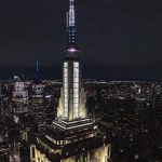 Jared Leto Instagram - Jared Leto climbs the Empire State Building to launch Thirty Seconds to Mars World Tour North America - presale on sale NOW, Password: Seasons General tickets on sale November 17th Empire 📸: @renan_ozturk @empirestatebldg Heli 📸: @chrisburkard // Aerial DP: @vancalcine Thanks to: @empirestatebldg & @raybanmeta 🙏