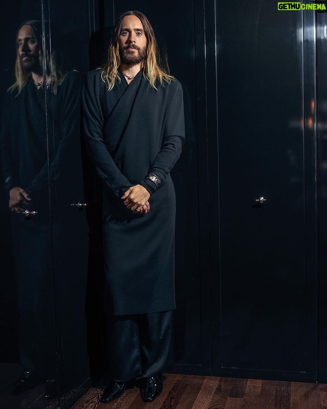 Jared Leto Instagram - @zoomagazine Photographer: @roger_rich_photographer Stylist: @millermode Hair: @petransellge Make Up: @alexisdayhmu Wardrobe: @ysl @anthonyvaccarello @bulgari @prada @cartier @miumiu @cp_company_official @ferragamo @fendi