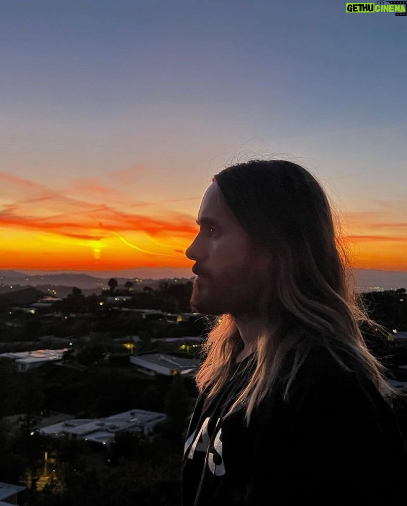 Jared Leto Instagram - This sunset reminds me of the cover of our new album - out in just 15 DAYS!!!! 🌅🌅🌅🌅