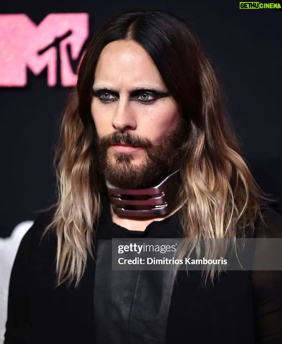 Jared Leto Instagram - β€οΈβπ₯π€β€οΈβπ₯π€β€οΈβπ₯π€β€οΈβπ₯ πΈ: Getty Images / Doug Peters - PA Images, Dimitrios Kambouris, Angela Weiss / Johnny Nunez πΊπ» @rickowensonline @paulsinclaire @claraleopard @laramiemakeup
