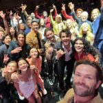 Jared Padalecki Instagram - Hey @jensenackles @misha !!! Look at all of these young, beautiful, talented people!!! (They’re the ones we’re standing with… 🤦‍♂️) Thank you Mark Pedowitz, and the ENTIRE @CW, for the wonderful and exciting reunion. ❤️🙏 #cwupfront #nyc #GameOn!