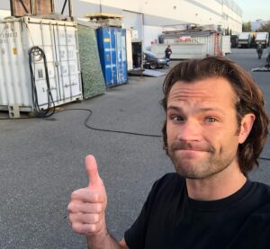 Jared Padalecki Instagram - Wrapped for the day and headed home to watch the #supernatural #season15premiere Thanks y’all ❤️ #spnfamily #mentalhealthawareness