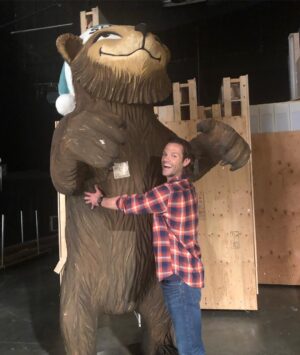 Jared Padalecki Instagram - In honor of #supernaturalday and #fridaythe13th i decided to confront my fear of bears. It went well. #spnfamily