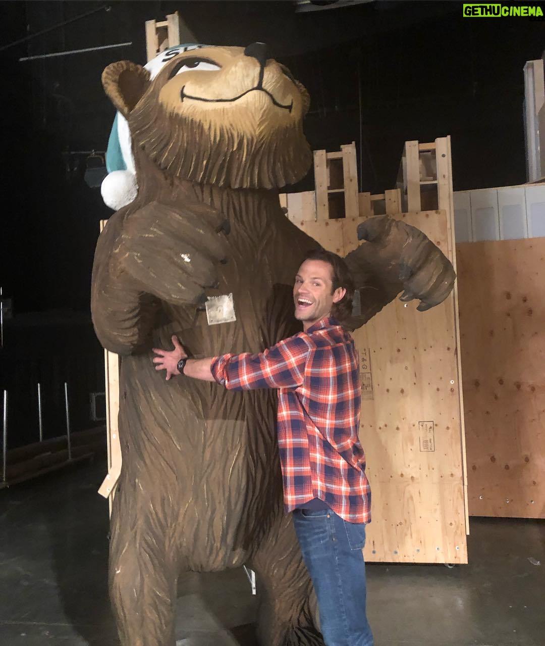 Jared Padalecki - 521.9K Likes - In honor of #supernaturalday and #fridaythe13th i decided to confront my fear of bears. It went well. #spnfamily