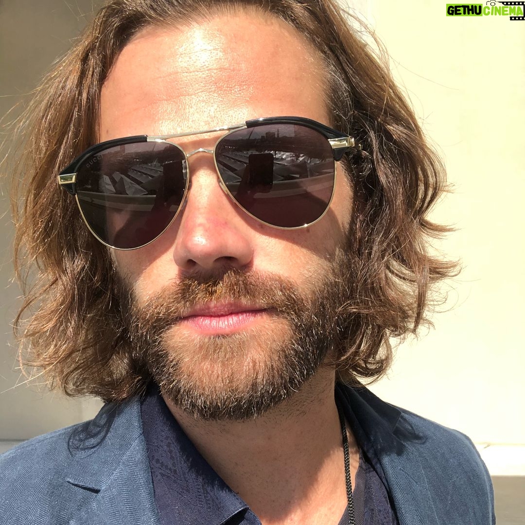 Jared Padalecki - 617.9K Likes - Sunday #sdcc Jared, meet Monday #finalseasonspn Sam.... Talk amongst yourselves.... #spnfamily #24hourchallenge
