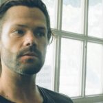 Jared Padalecki Instagram - Photo dump of thanksgiving episode and a few fun bts. You can stream free now. See you soon with some new episodes 🥰 #walker #walkerfamily #photography #leicaQ #fujix100v #leicam9monochrom #bts #film #tv #jarediscute This show is more than what you see on screen! It’s hundreds of passionate people working together to make it. ❤️❤️❤️