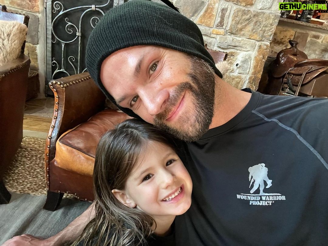 Jared Padalecki - 484.1K Likes - Hey y’all! I want to thank everyone for the outpouring of love. I’m definitely on the mend and hoping to return to filming later this week. I’m so lucky to have had the best care and be surrounded by people who love me. So grateful for everyone🙏#SPNFamily #WalkerFamily #akf