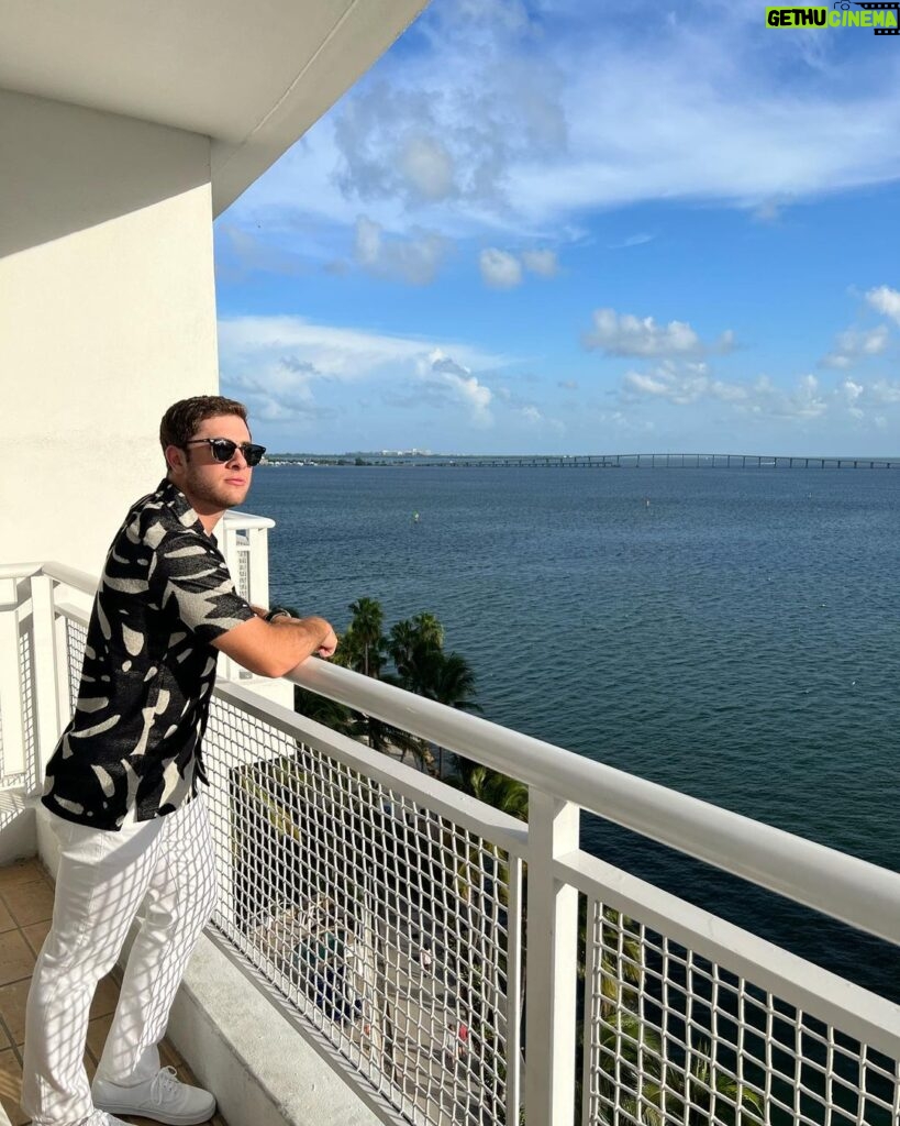 Jaren Lewison Instagram - ¡Vamos! 🏖 #RememberTheFeeling 📸: @altaimages Styling: Evan Simonitsch Grooming: @Gena_Sullivan_ Miami, Florida