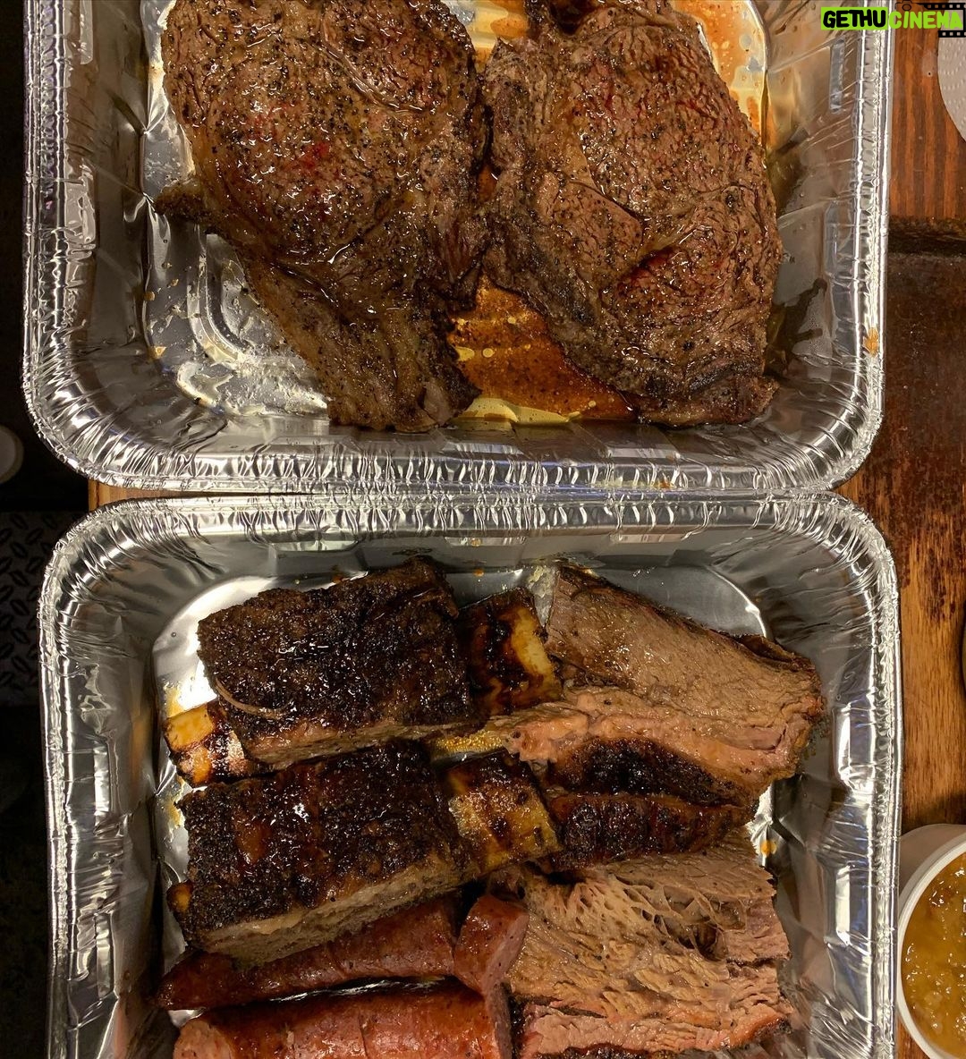 Jaren Lewison Instagram - Y’all, I wasn’t joking when I said on @kellyclarksonshow that Texas BBQ is the best. Get to @coopersbbq it’ll blow your mind. 🤠🤤 thank you to the coopers (pictured above) ! #RememberTheFeeling #TexasBaby Cooper's Old Time Pit Bar-B-Que Fort Worth