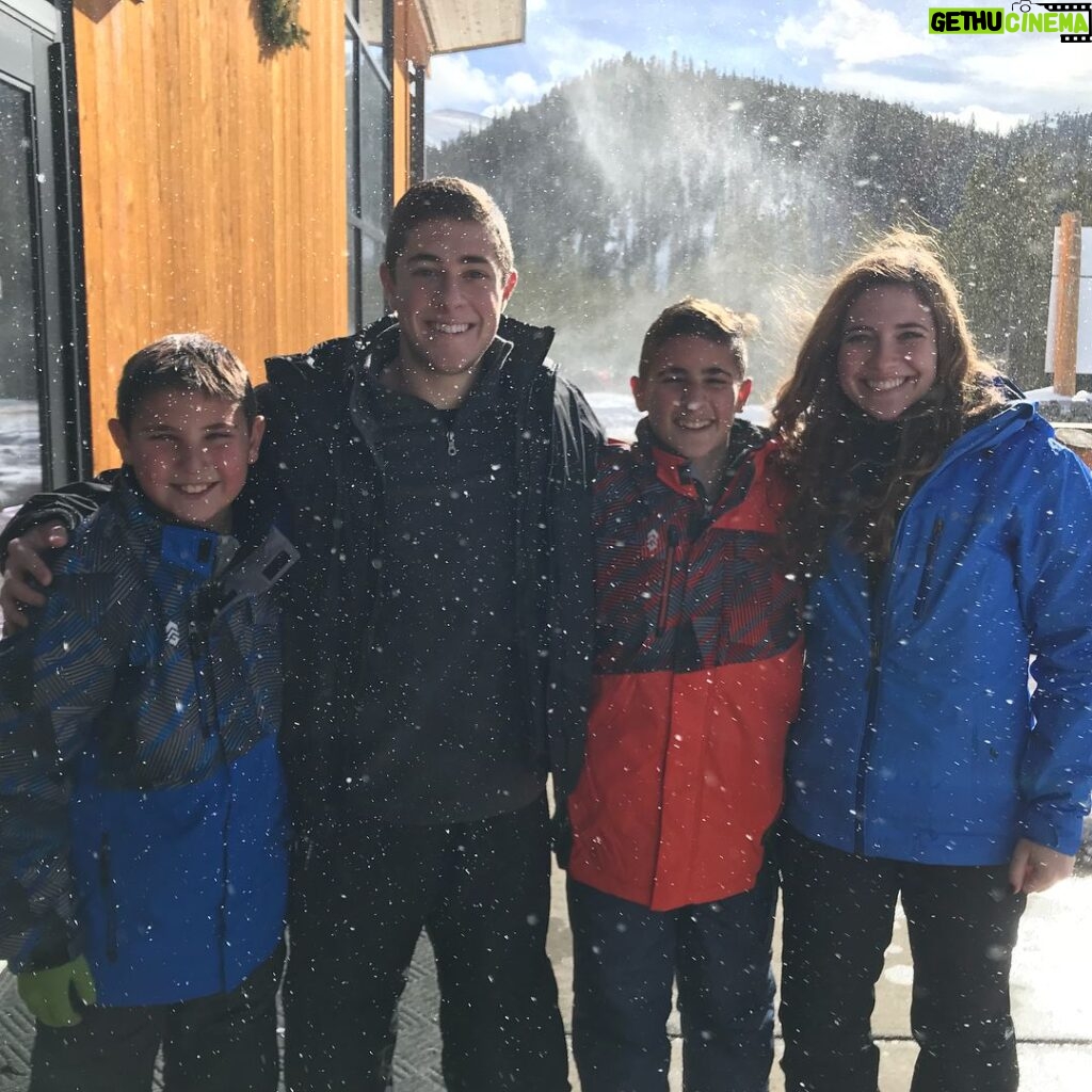 Jaren Lewison Instagram - Skiing! #rememberthefeeling