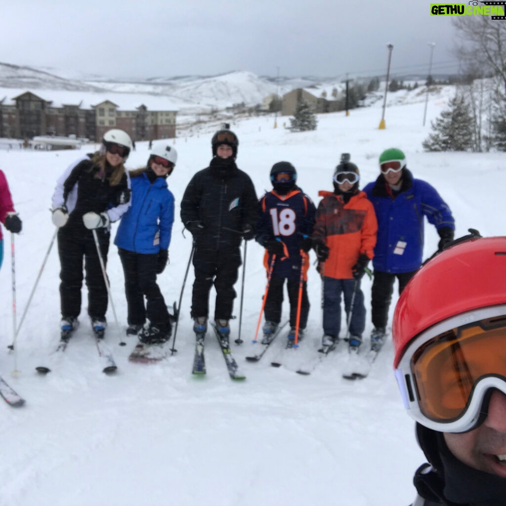 Jaren Lewison Instagram - Skiing! #rememberthefeeling