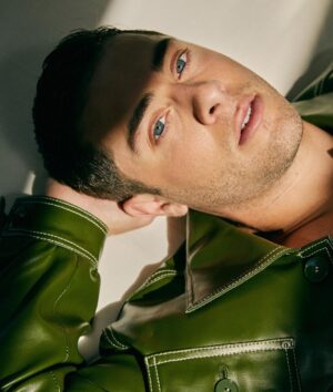 Jaren Lewison Instagram - Feeling euphoric with @euphoriazine 😵‍💫🤩 #RememberTheFeeling 
✍️: @itsdanielletaylor
📸: @samidrasin
Editor-in-Chief: @lauraersoy
Digital Editor: @iamfabio_
👕: @alimullin
💈: @colleendominique
🪒: @peckisme