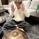 Jarinporn Joonkiat Instagram - Handpan i’m in love! ตอนนี้ได้น้องมาครอบครองแล้ว ขอฝึกก่อนนะ 🫠😜