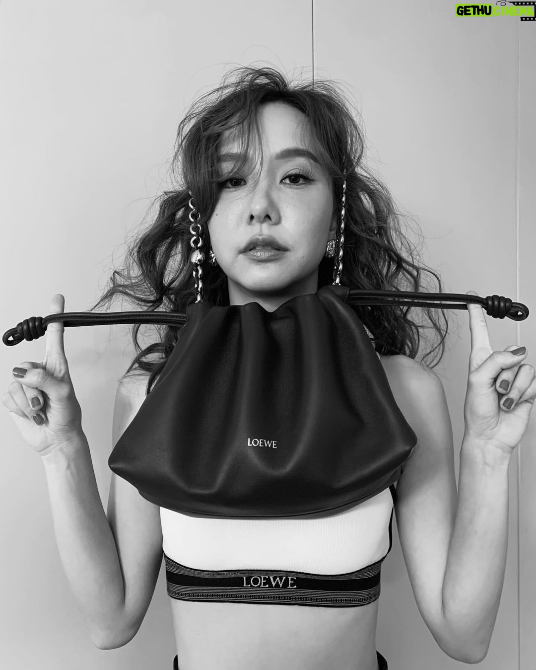 Jarinporn Joonkiat Instagram - Everywhere with @loewe 🥟