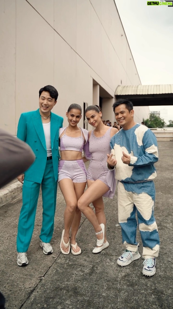 Jasmine Curtis-Smith Instagram - Thought you were seeing another @annecurtissmith? 😜 Glad to have joined Team ARO for their Magpasikat performance this year on @itsshowtimena🌟 many thanks to my sestra for bringing me along on their adventure of a performance!!! What a team 🫶🏼 no bias, pero for the win na kayo 😍 🎥 @imlukeabadiano