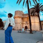 Jasmine Curtis-Smith Instagram – My self timer shot versus… swipe to see a local’s very lazy attempt 😂  where is the tower?!?!

Minsan talaga sana mag no nalang sila kesa na ganun ung shot haha Torres de Serranos