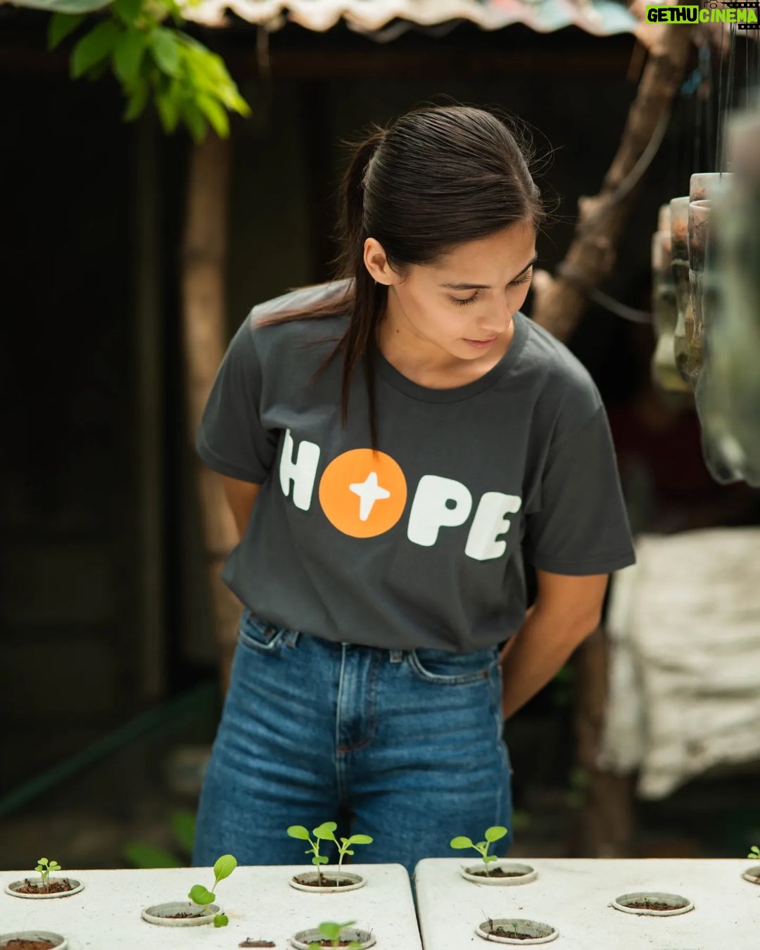 Jasmine Curtis-Smith Instagram - Always hopeful for and with the Filipino children alongside @worldvisionphl 🧡 Glad I got to join the annual Lakbay Pag-asa, an activity where sponsors visit the WV communities and meet their sponsored child, too! This year was held in Malabon and we also spent the day learning how to make dishwashing liquid as well as touring the community run farm which grows guavas and mulberry among other fruits, lots of malunggay and array of veggies. They even have a hydroponics farm that grows lettuce! The farm produce and the dishwashing liquid that they make are also sold for their own source of income. There's even neighbors and a local restaurant that now exclusively buys their supply from them ☺️ If you’ve been sponsoring for a while and would like to join, make sure to watch out for next year’s! And if you are interested in sponsoring a child visit worldvision.org.ph #WorldVisionPH #OneForChildren 📸 @imlukeabadiano Malabon City