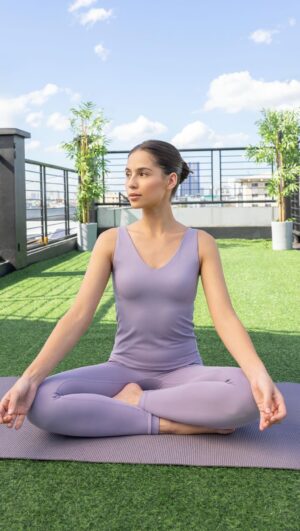 Jasmine Curtis-Smith Instagram - On a busy schedule but the bratops of @uniqlophofficial keep me light and comfortable anywhere I go and with whatever I do. Giving that perfect balance of support and style. 🌸 

These game-changer UNIQLO Bratops features soft and easy to wear fabric that helps me to stay comfortably chic from sunrise to sunset.

#UniqloPH #LifeWear

☺️