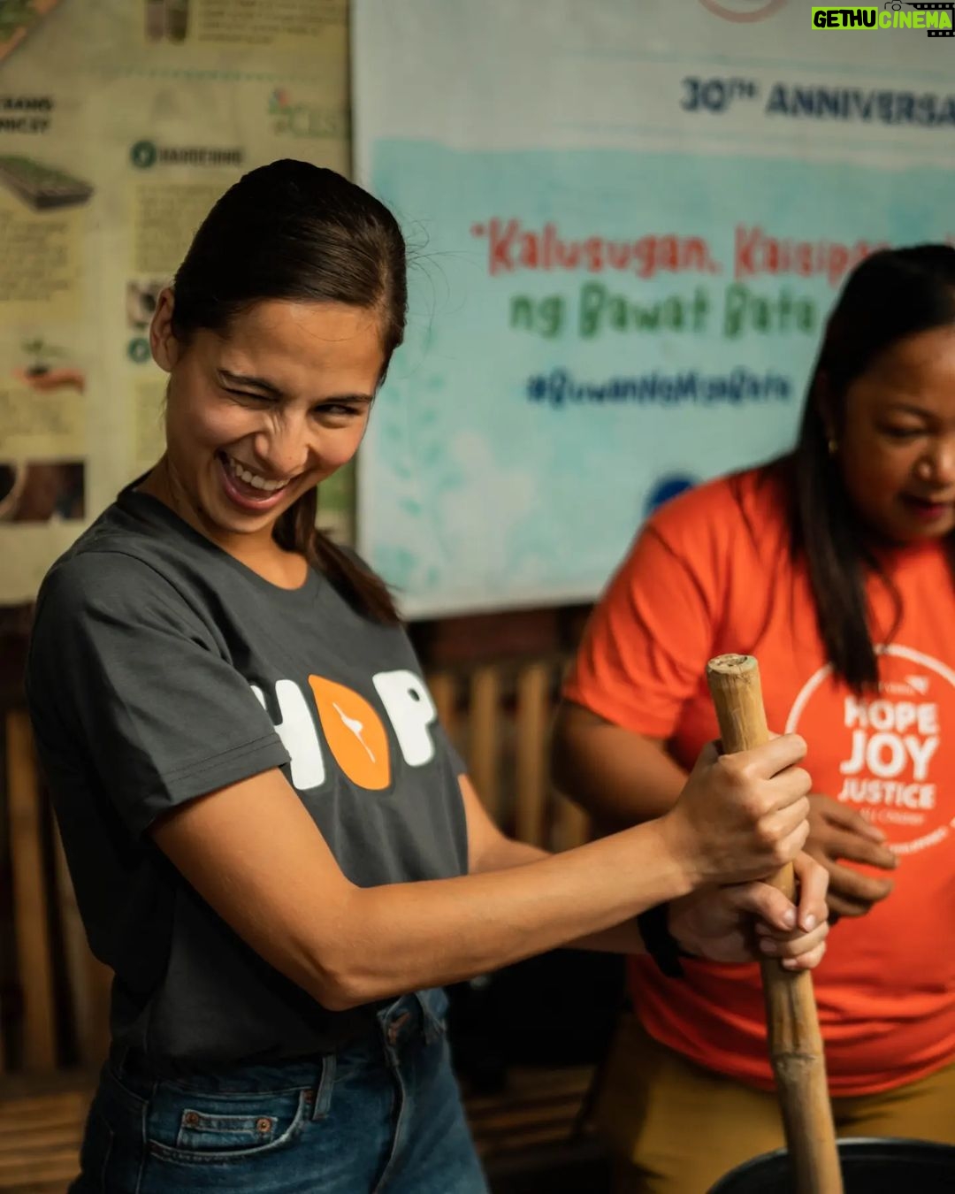Jasmine Curtis-Smith Instagram - Always hopeful for and with the Filipino children alongside @worldvisionphl 🧡 Glad I got to join the annual Lakbay Pag-asa, an activity where sponsors visit the WV communities and meet their sponsored child, too! This year was held in Malabon and we also spent the day learning how to make dishwashing liquid as well as touring the community run farm which grows guavas and mulberry among other fruits, lots of malunggay and array of veggies. They even have a hydroponics farm that grows lettuce! The farm produce and the dishwashing liquid that they make are also sold for their own source of income. There's even neighbors and a local restaurant that now exclusively buys their supply from them ☺️ If you’ve been sponsoring for a while and would like to join, make sure to watch out for next year’s! And if you are interested in sponsoring a child visit worldvision.org.ph #WorldVisionPH #OneForChildren 📸 @imlukeabadiano Malabon City