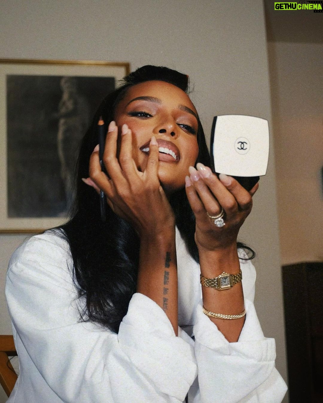 Jasmine Tookes Instagram - Glam moments @welovecoco 🤎