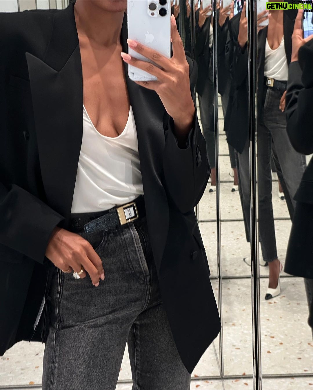 Jasmine Tookes Instagram - I just can’t get enough @anthonyvaccarello @ysl
