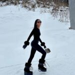 Jasmine Tookes Instagram - 🐈‍⬛ Niseko, Hokkaido, Japan（ニセコ）
