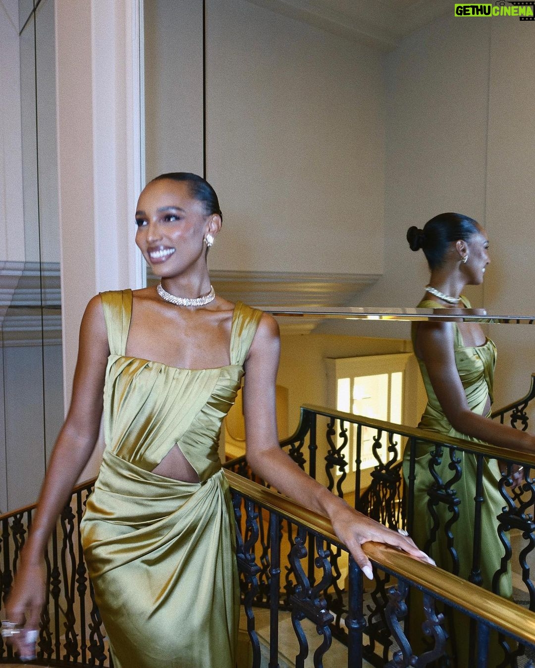 Jasmine Tookes Instagram - Last night @lacma Art + Film Gala @gucci. Pick your favorite 🤎