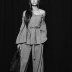 Jasmine Tookes Instagram - Moments outside of the @altuzarra show in NYC. Which is your favorite? I couldn’t choose 🫣🤎