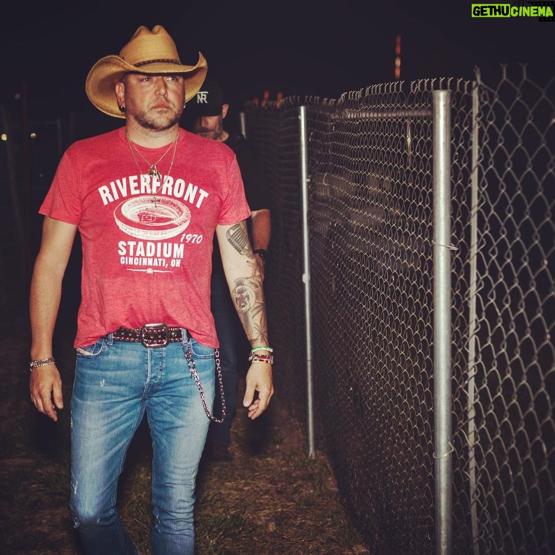 Jason Aldean Instagram - Thanks for a fun weekend Colorado and Nebraska!!! We’ve missed y’all. The Highway Desperado Tour kicks off in a couple weeks so we are just gettin started. 📸: @justinmrusek