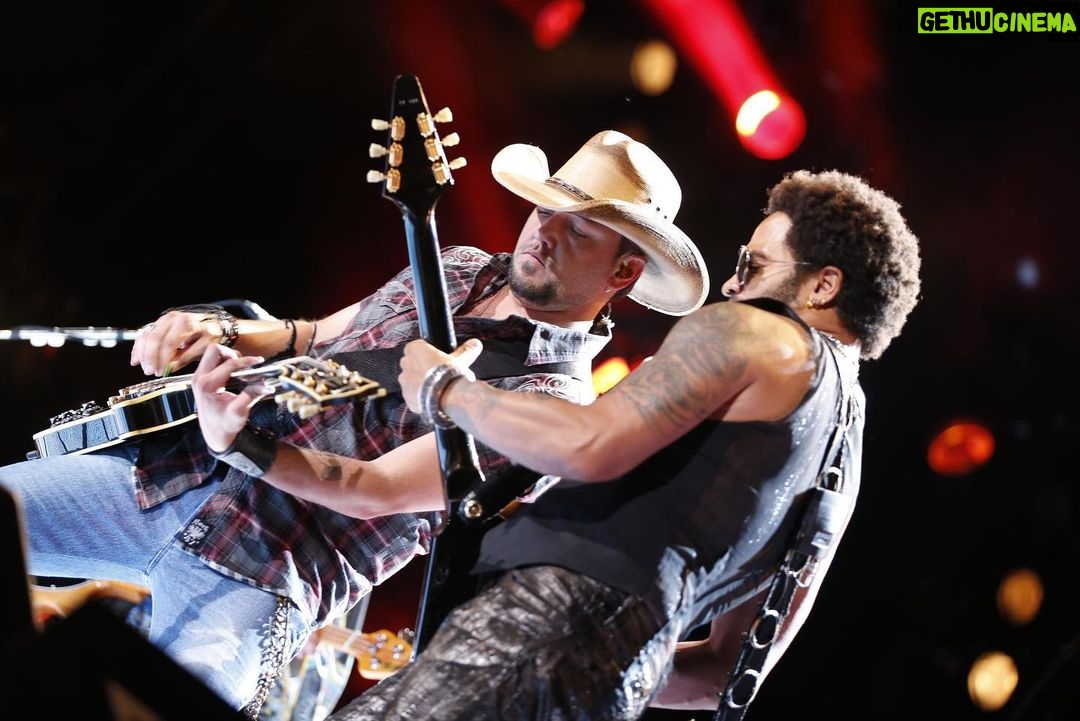 Jason Aldean Instagram - Only 22 days until #CMAfest 50th! 🤘🏼To me, one of the coolest parts of CMA Fest is looking out at the crowd to see how many people come from all different walks of life just to come together for their love of country music. Can’t wait to get back out there this year and have fun! CMAfest.com