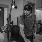 Jason Aldean Instagram – Day 2 in the studio! We cut 9 songs in 2 days and we recorded some 🔥 today 😳. Can’t wait for u guys to hear what we’ve been working on.
📸: @justinmrusek