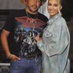 Jason Aldean Instagram - My rock!